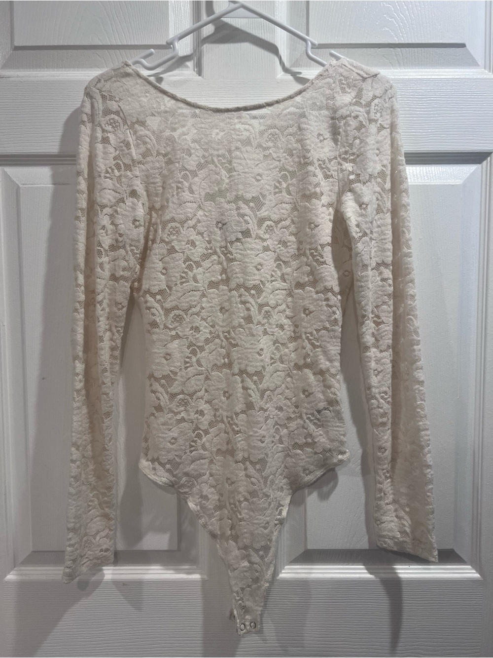 American Eagle Outfitters Cream Lace Long-Sleeve Bodysuit